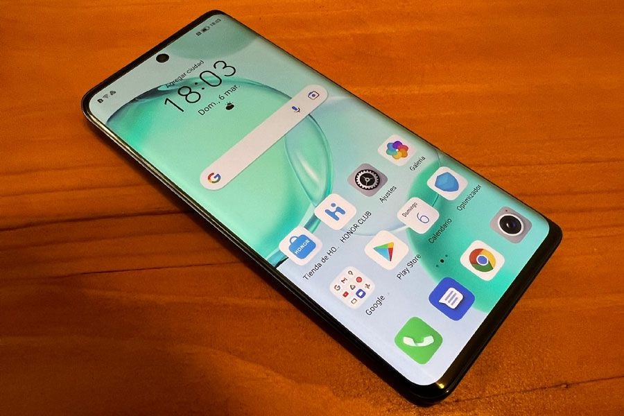 Photo: Company And Capital