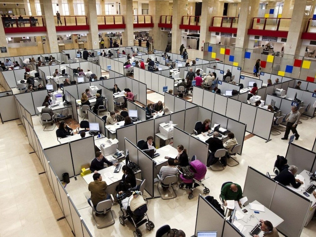 Photo: Company And Capital